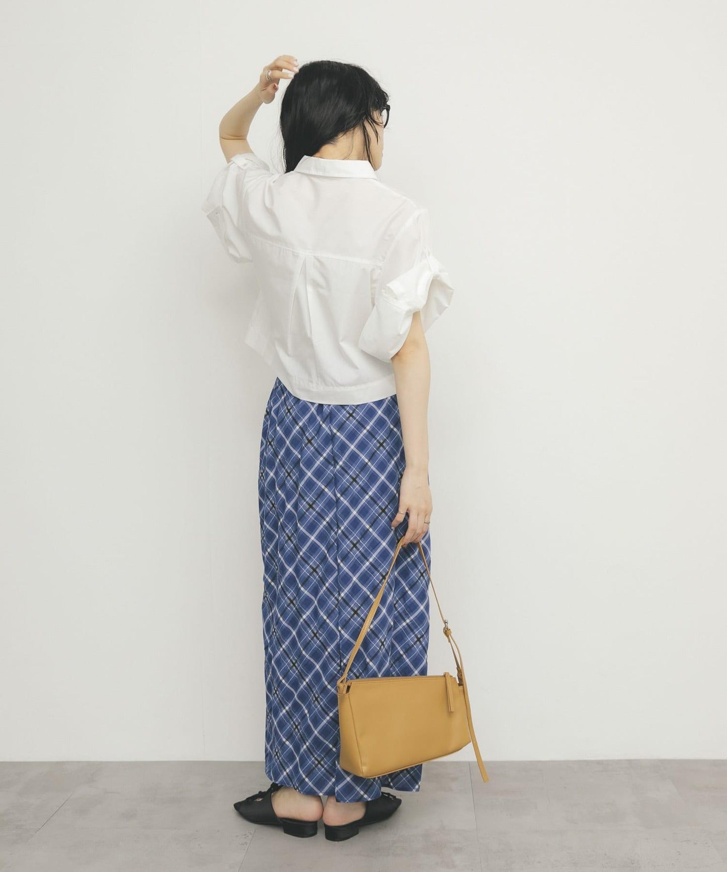 短款五分袖襯衫