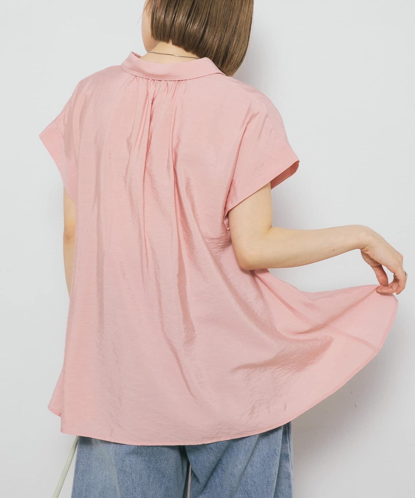 無袖褶皺喇叭襯衫