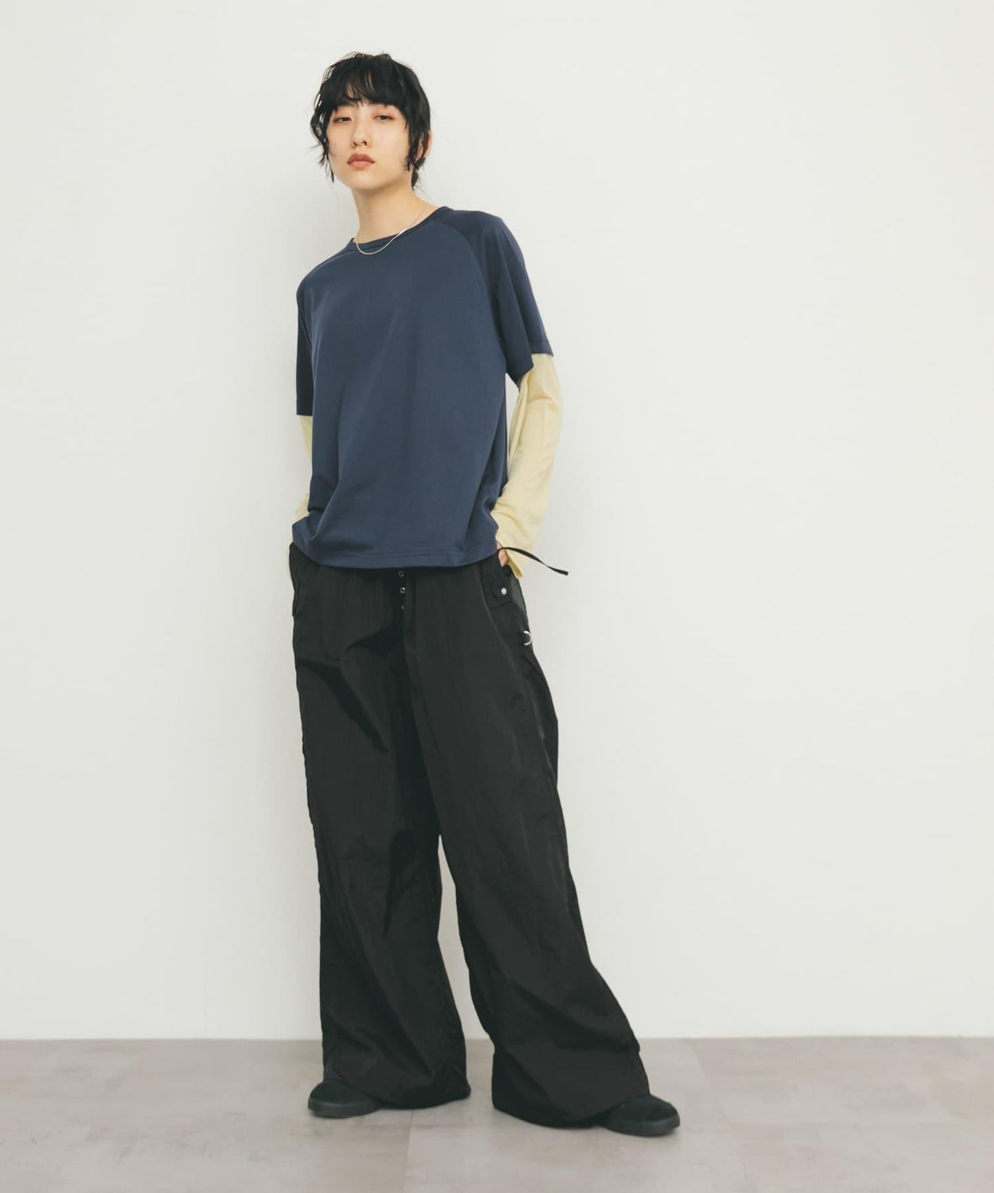 抽繩下襬尼龍長褲