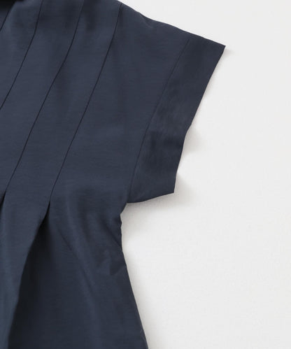 無袖褶皺喇叭襯衫