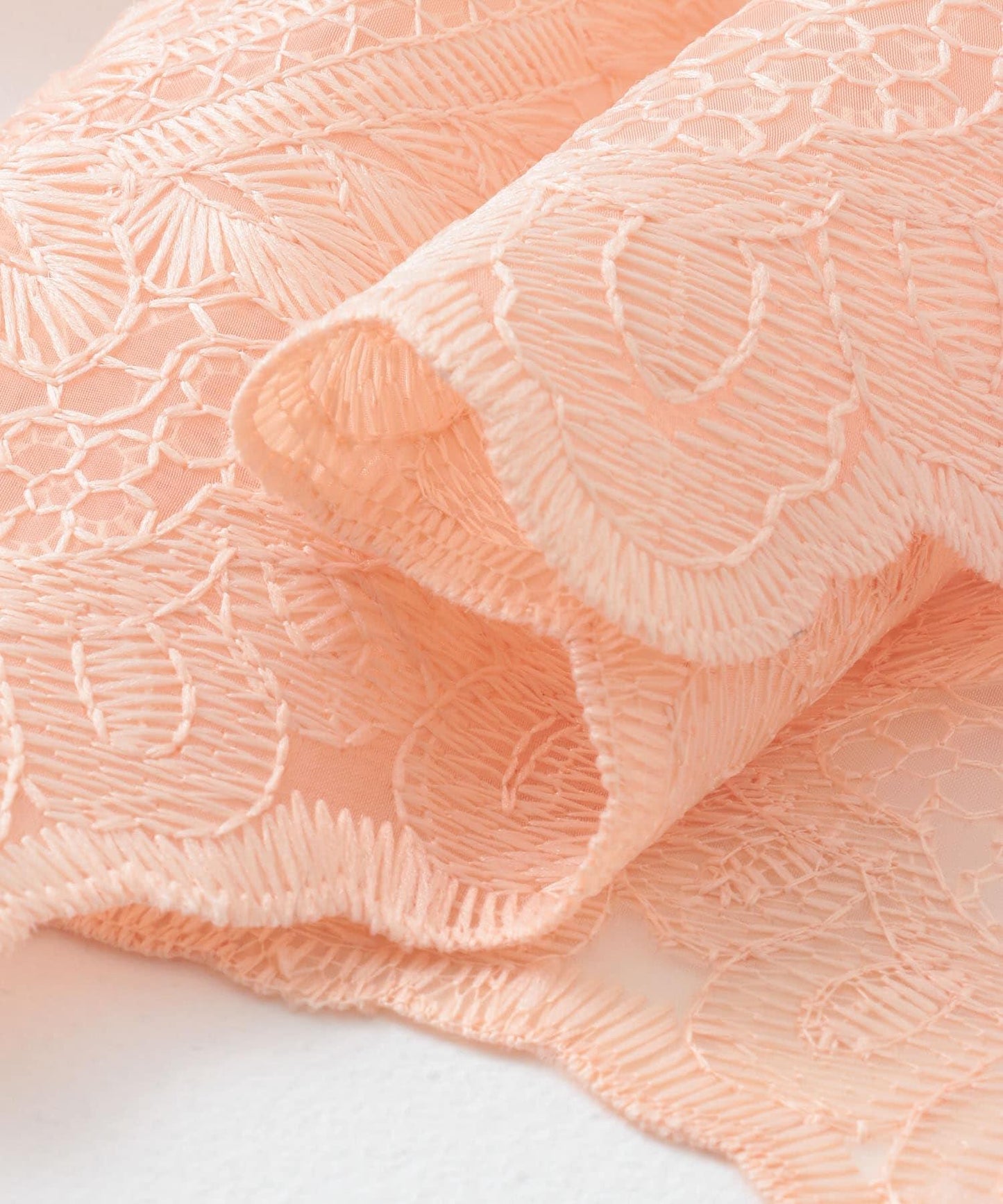 歐根紗刺繡短款襯衫