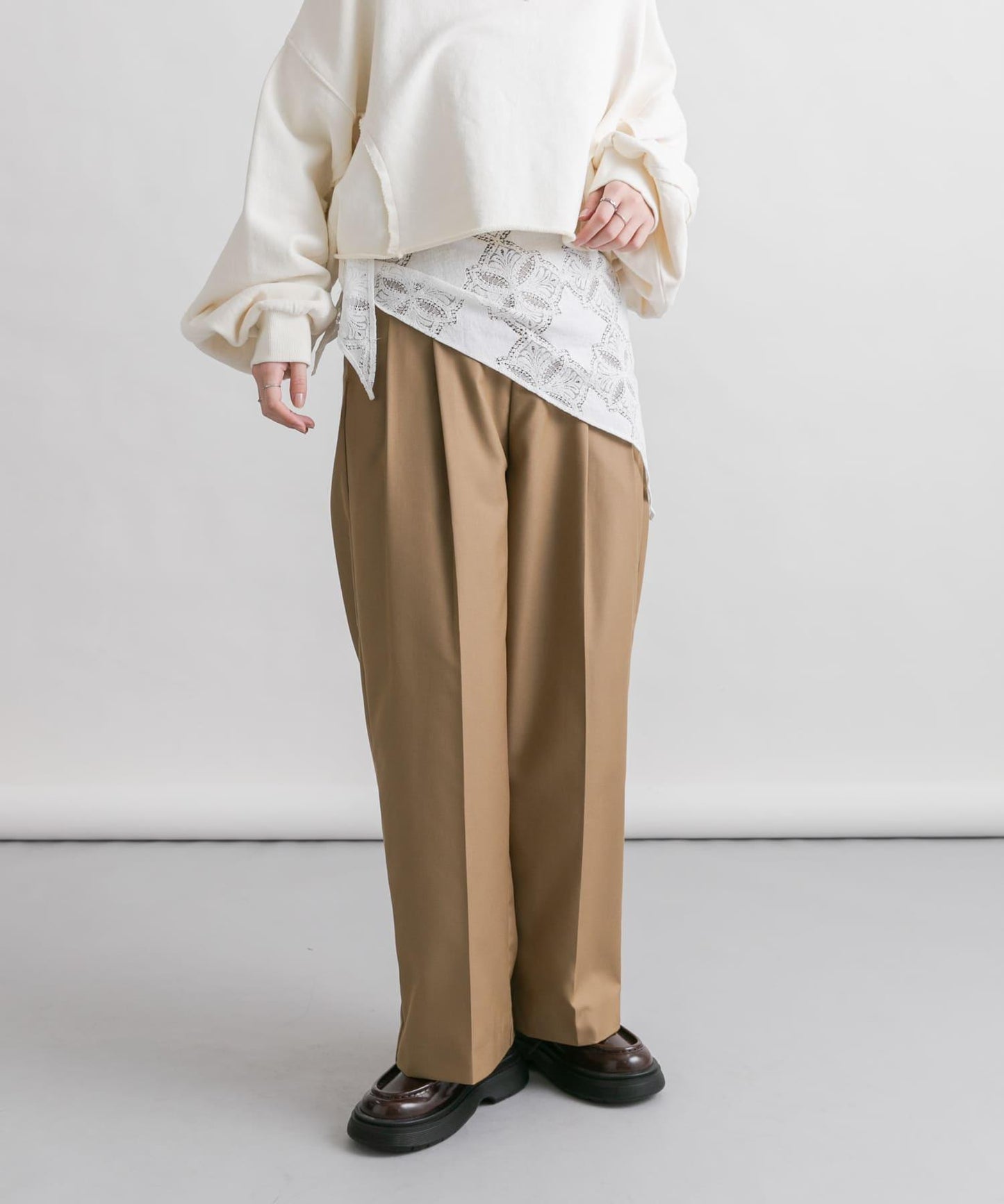 蕾絲圍巾套裝長褲