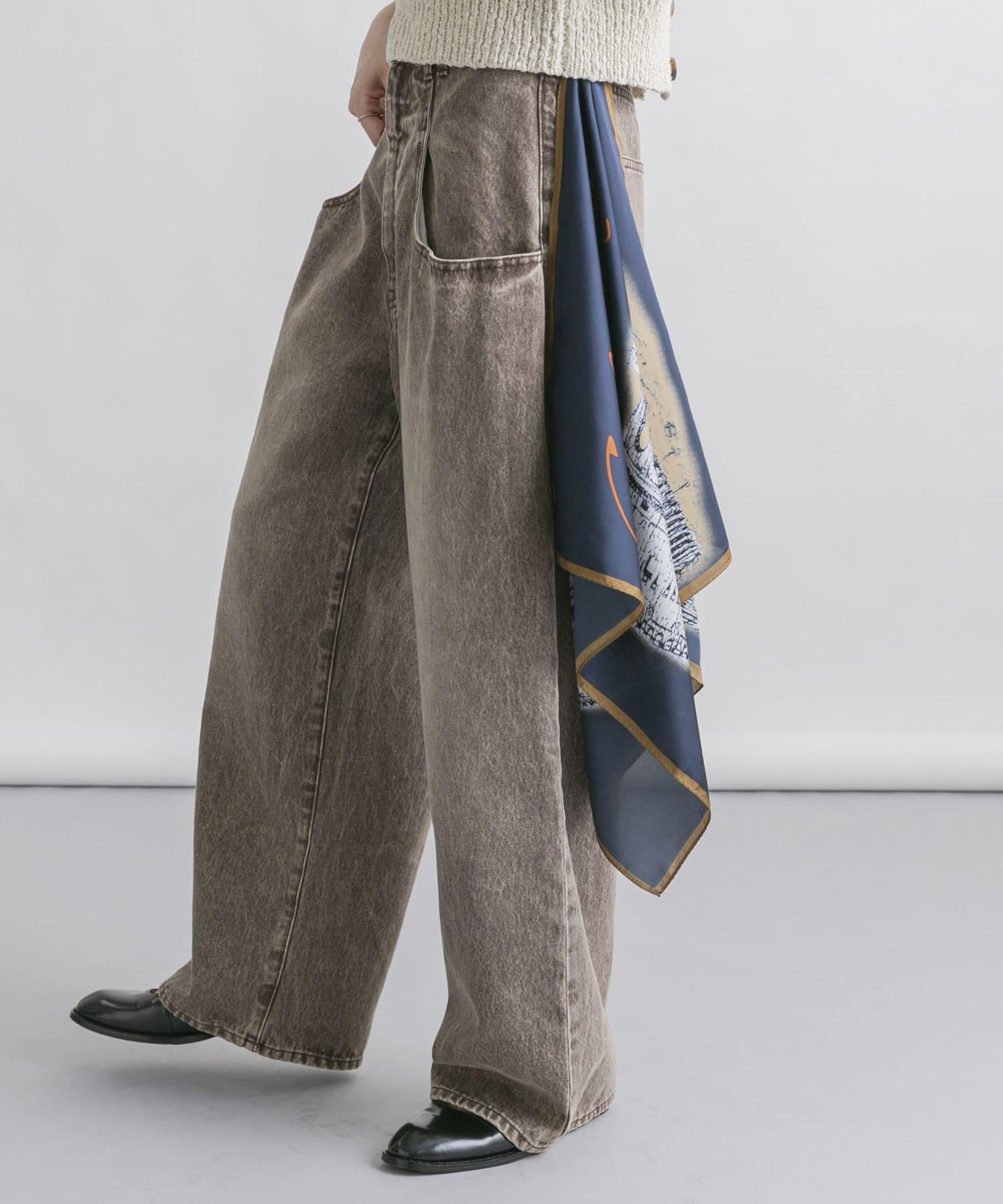 「部分色」「3尺碼可選」大口袋設計牛仔褲