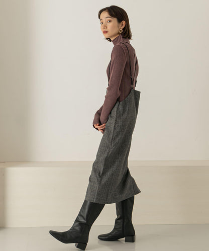 背部交叉高腰裙