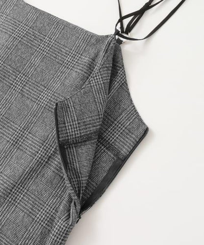 背部交叉高腰裙