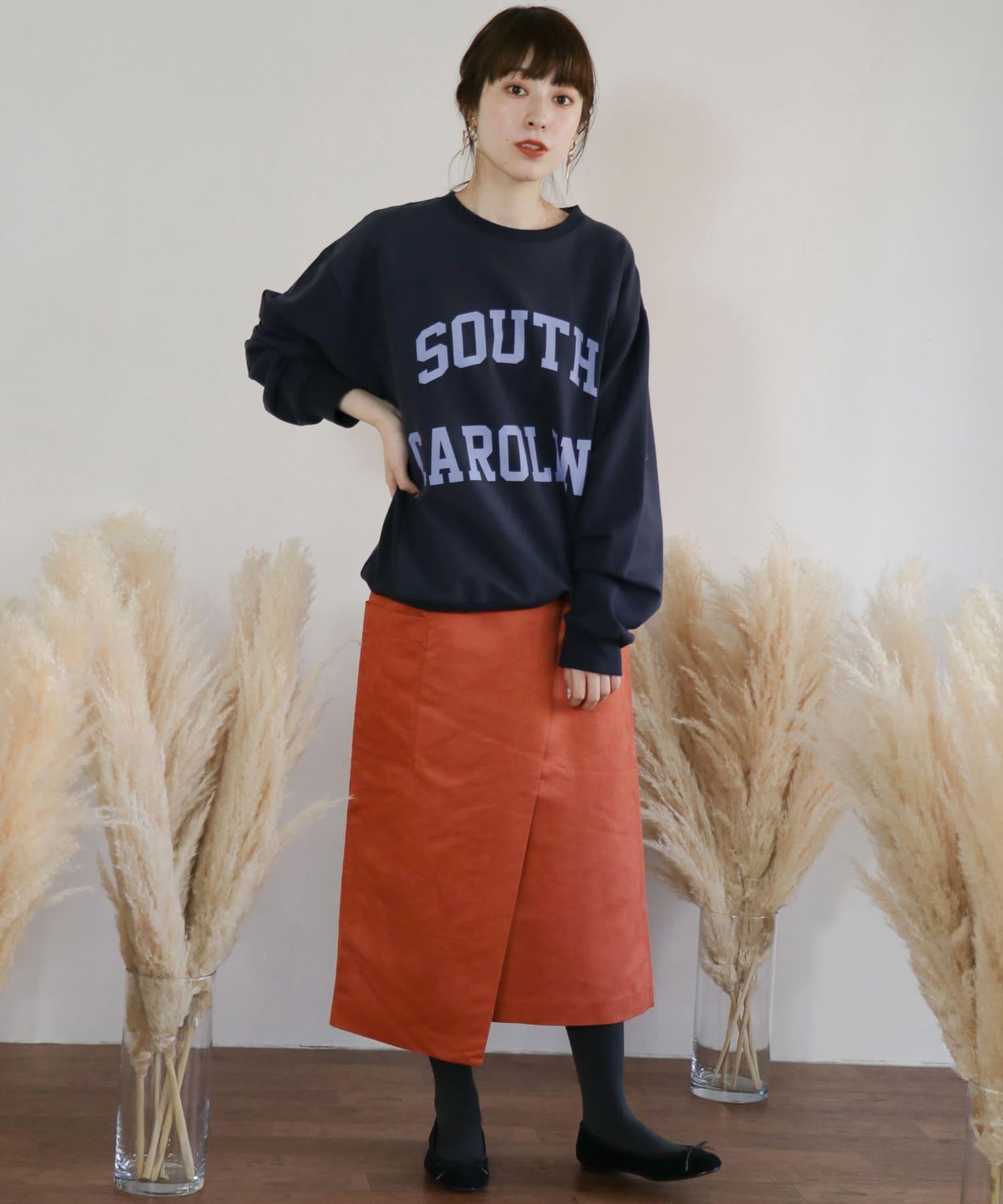 彩色麂皮包裹半身裙