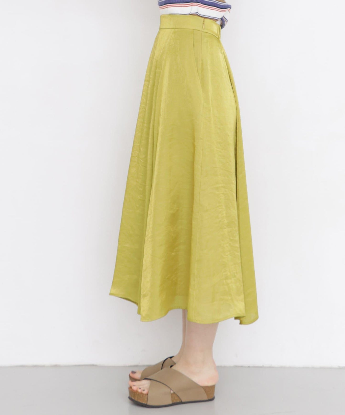 金屬光澤喇叭裙