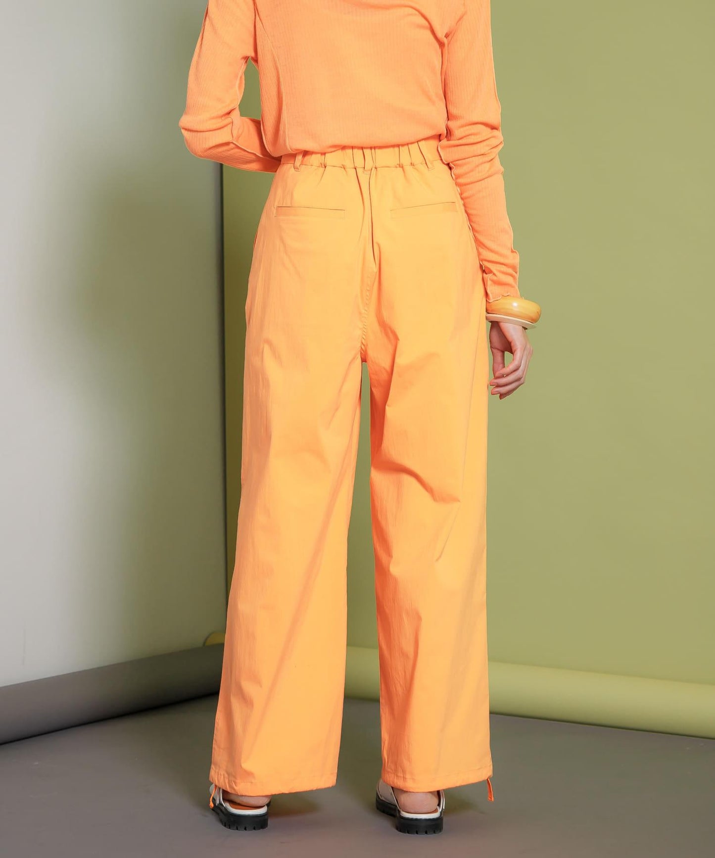 抽繩下襬工裝褲