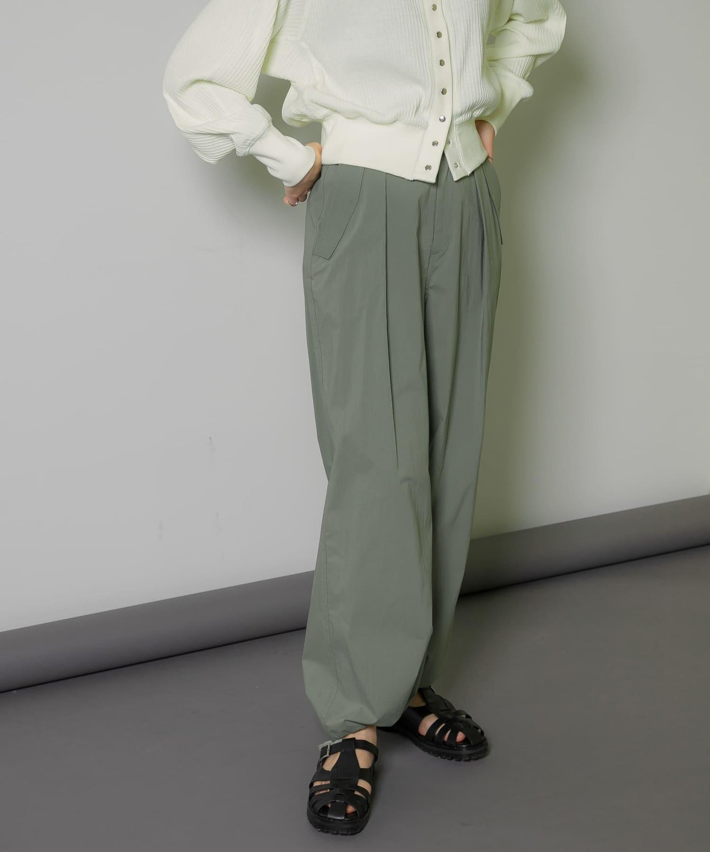 抽繩下襬工裝褲