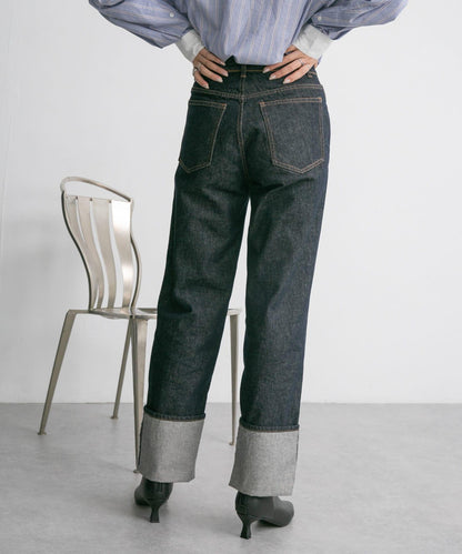 翻邊直筒牛仔褲
