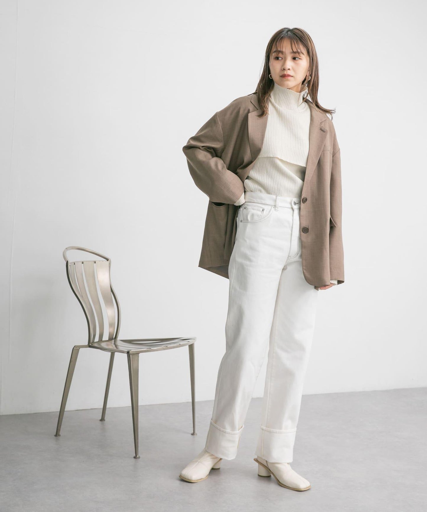 翻邊直筒牛仔褲