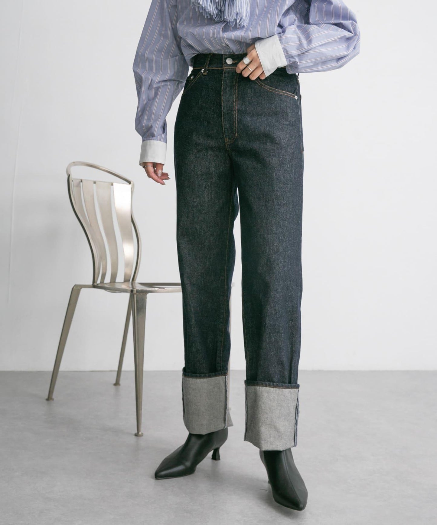 翻邊直筒牛仔褲