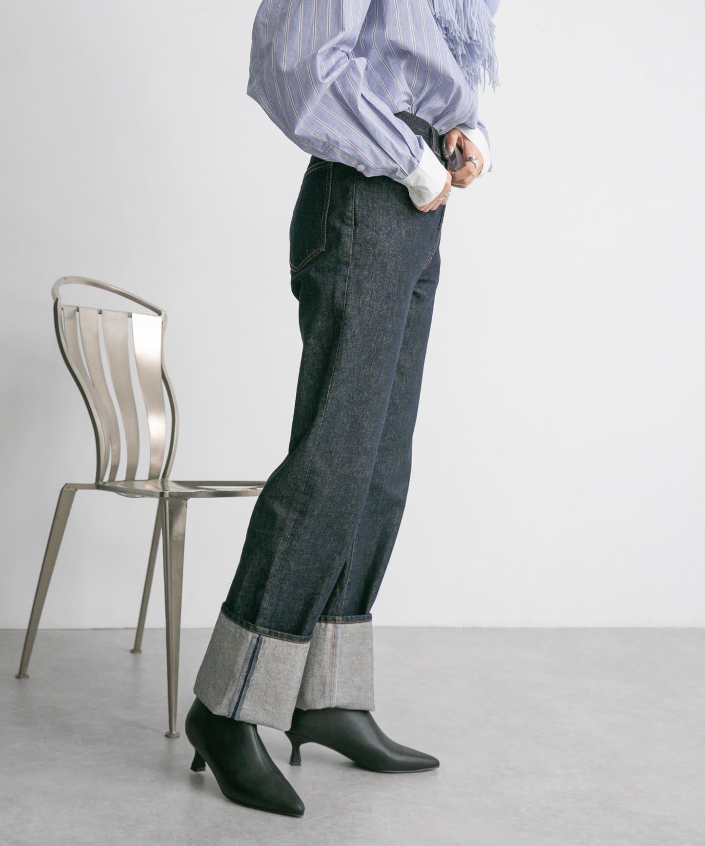 翻邊直筒牛仔褲