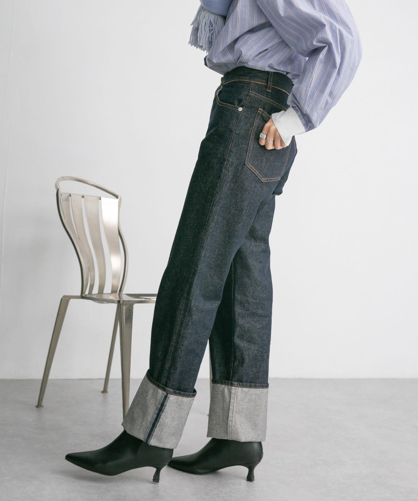 翻邊直筒牛仔褲