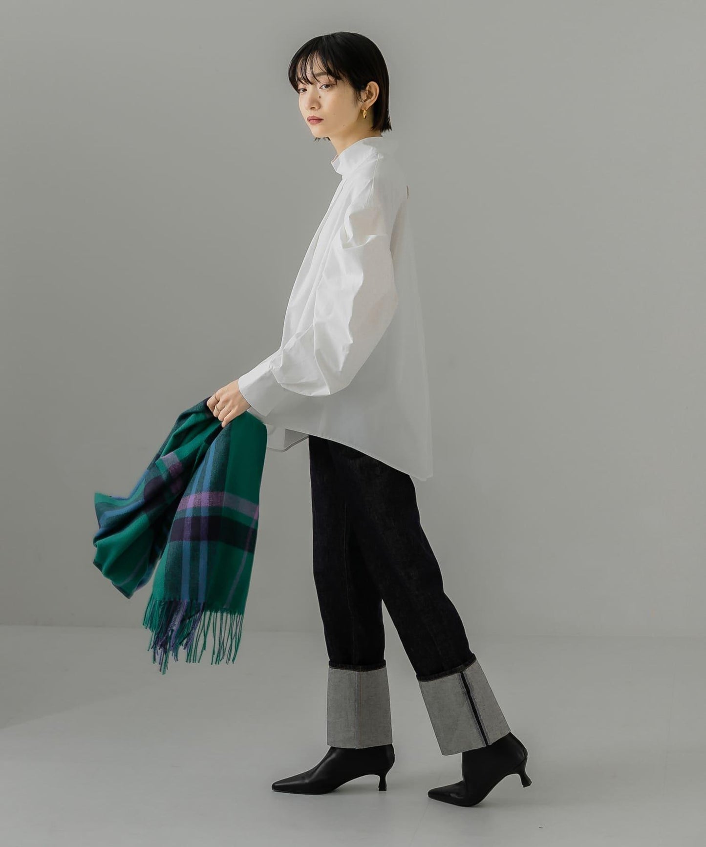 翻邊直筒牛仔褲