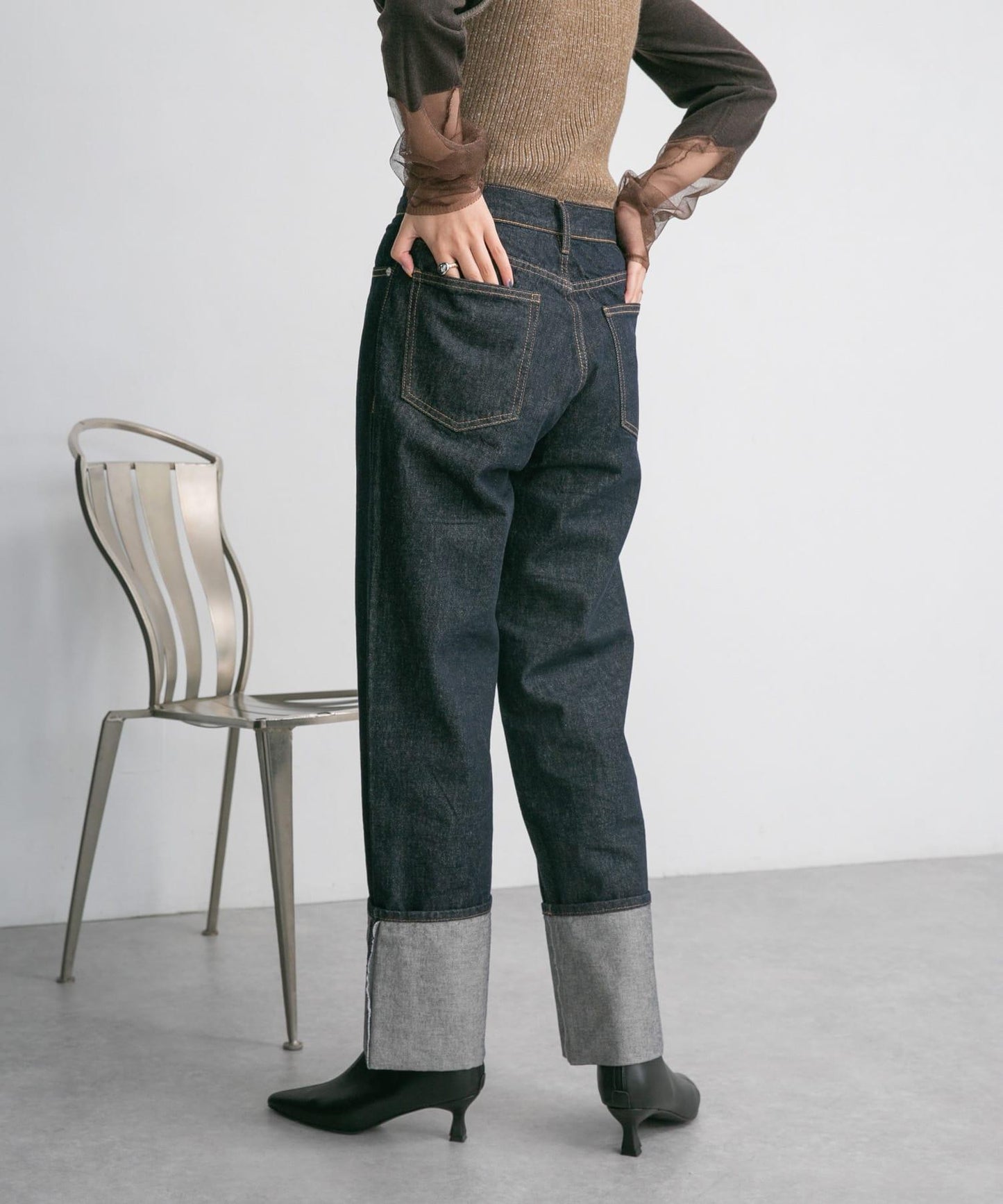 翻邊直筒牛仔褲