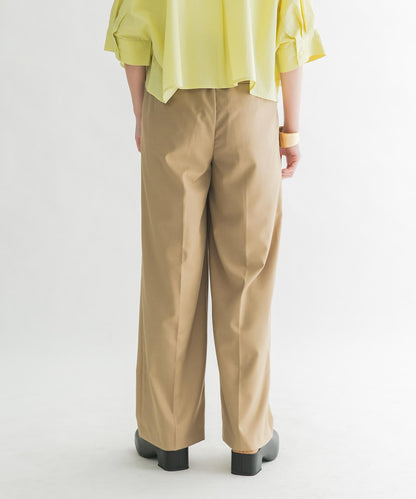 鬆緊腰設計休閒褲