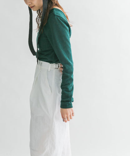 後背開口針織衫