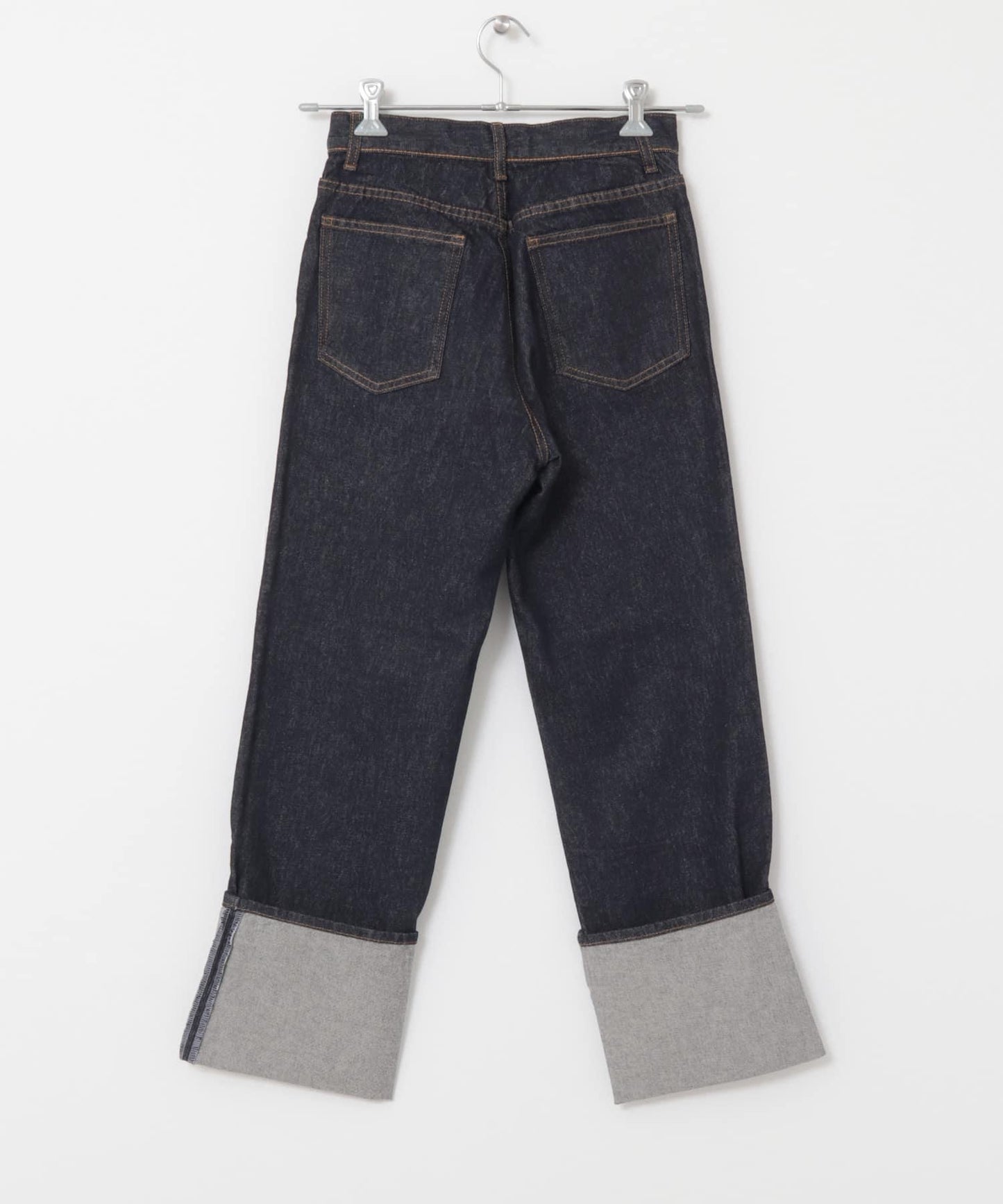 翻邊直筒牛仔褲