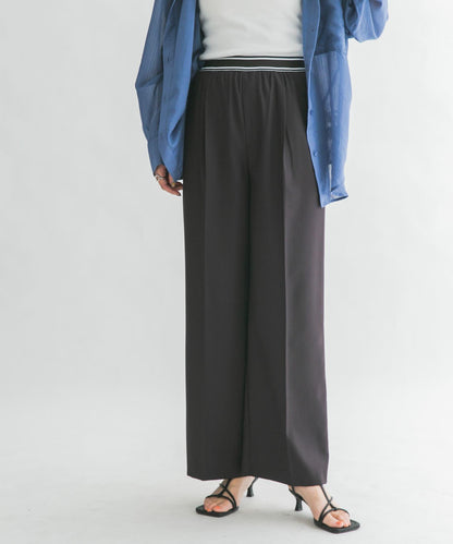 鬆緊腰設計休閒褲