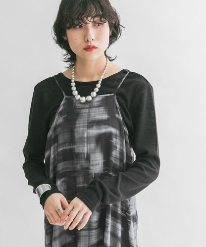 後背開口針織衫