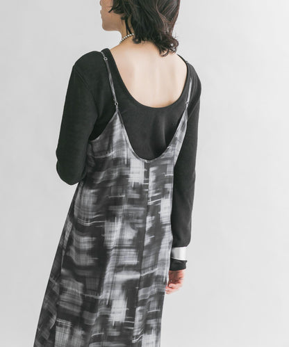 後背開口針織衫