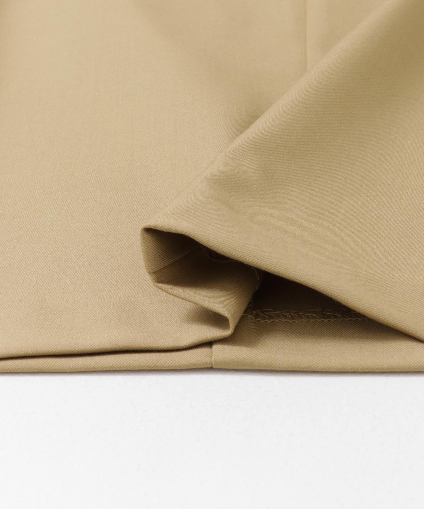 鬆緊腰設計休閒褲