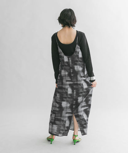 後背開口針織衫