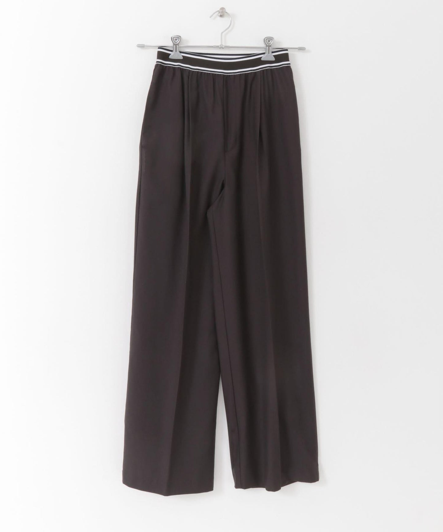 鬆緊腰設計休閒褲