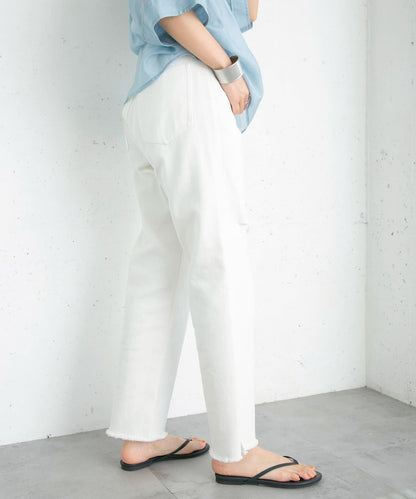 改良破洞開叉牛仔褲