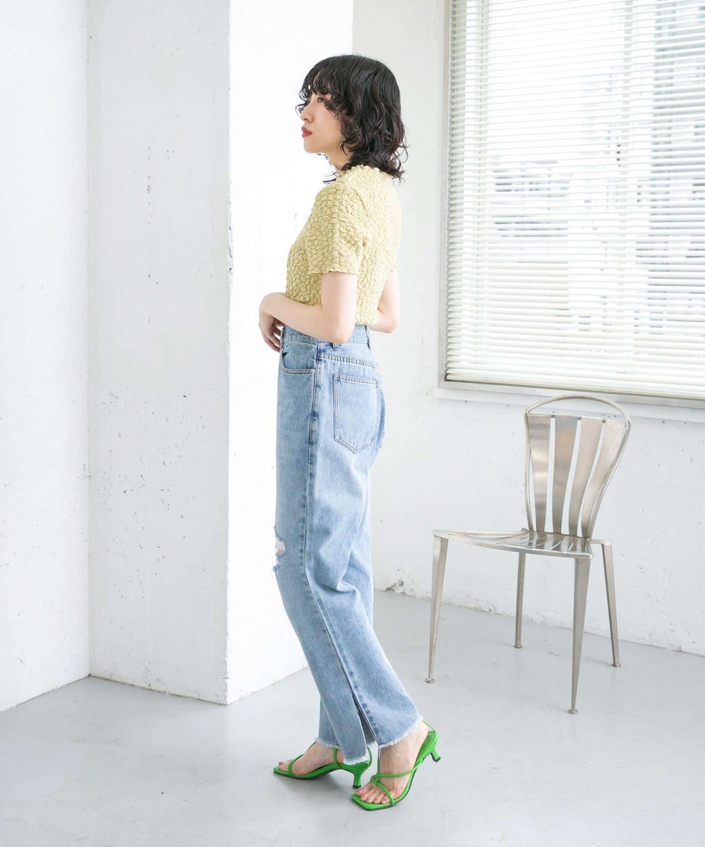 改良破洞開叉牛仔褲