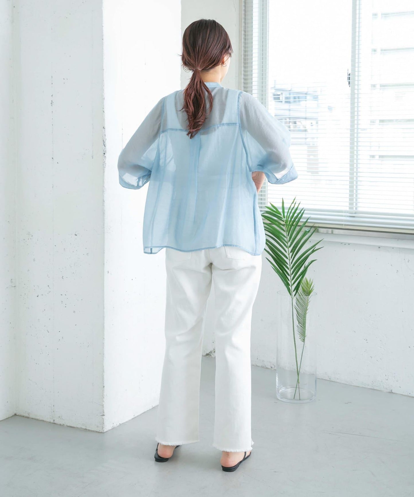 改良破洞開叉牛仔褲