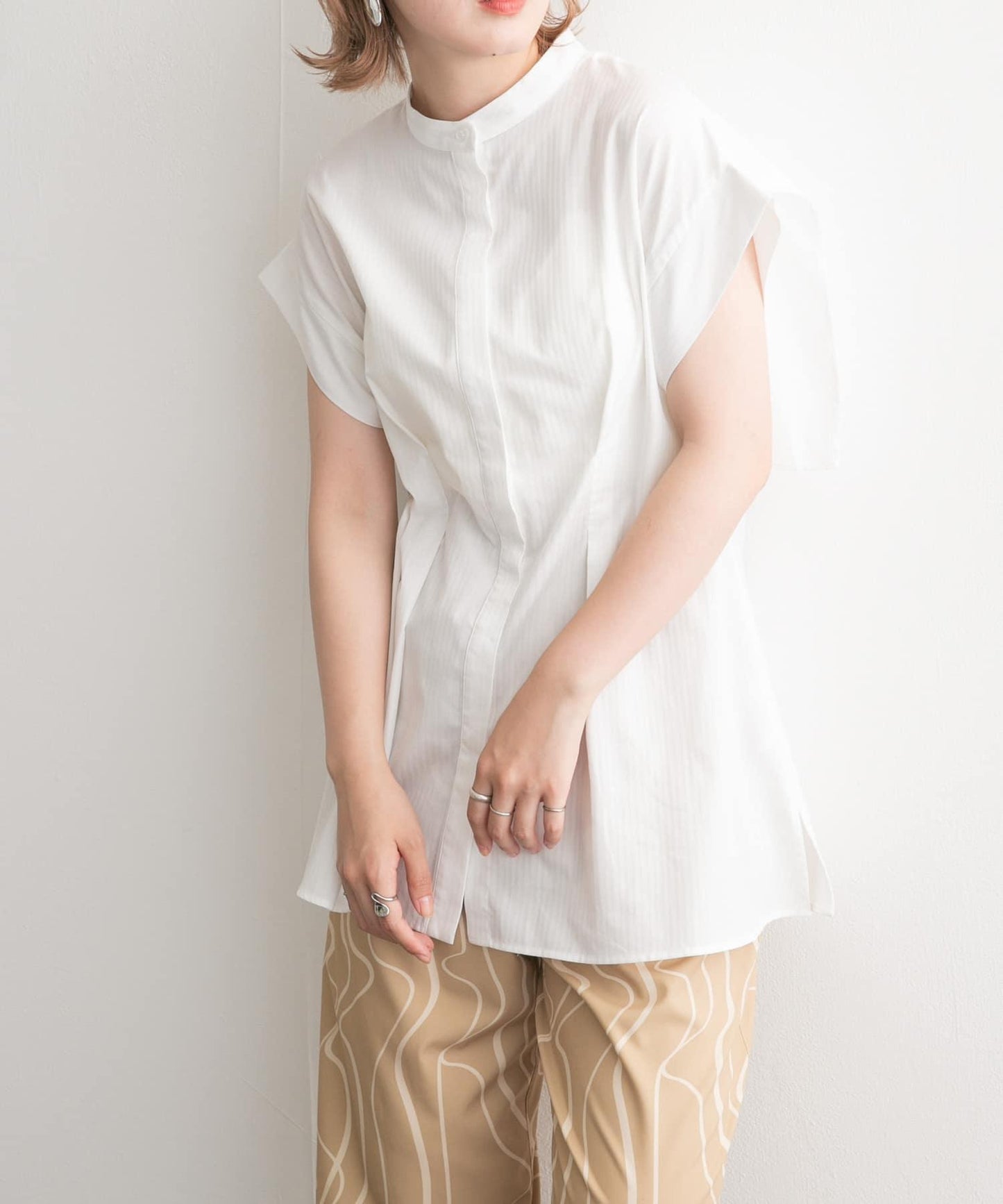 後層疊無袖襯衫