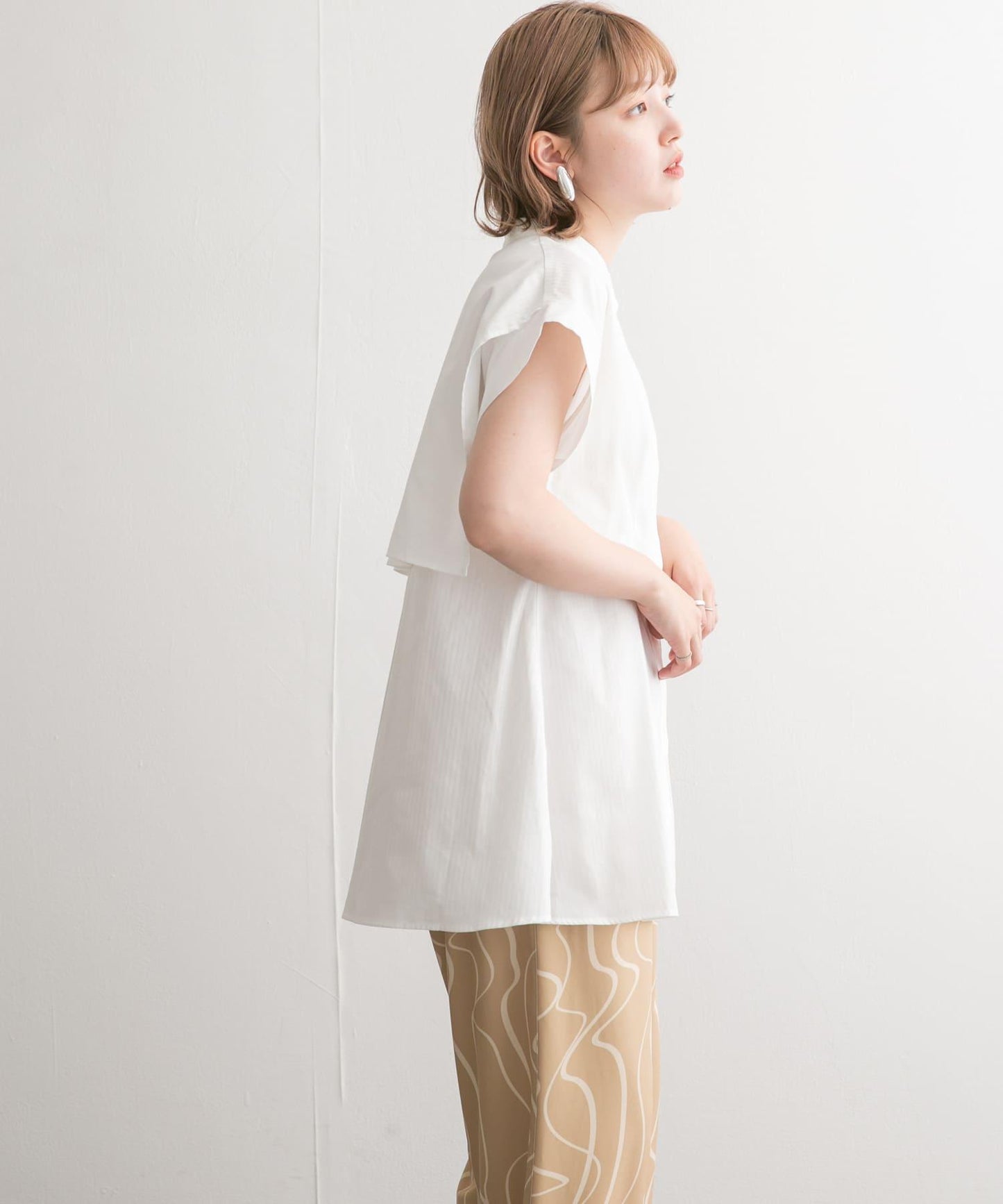 後層疊無袖襯衫