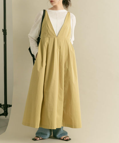 2尺碼可選深V領連衣裙