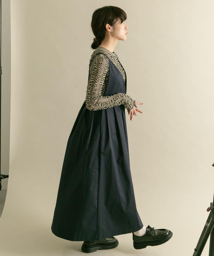 2尺碼可選深V領連衣裙