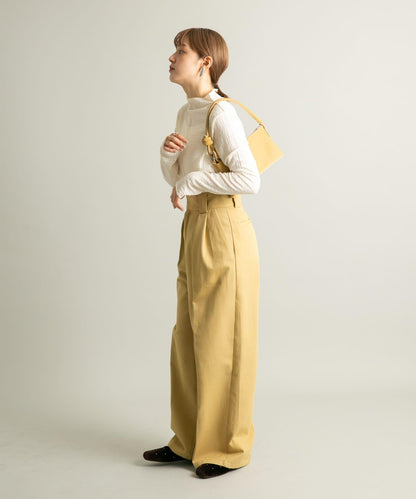 鉚釘天鵝絨高跟鞋