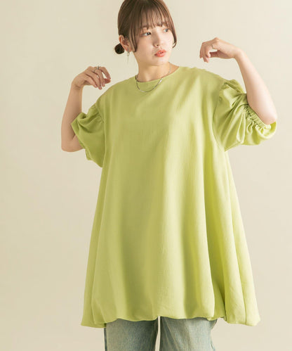 泡泡袖迷你連衣裙