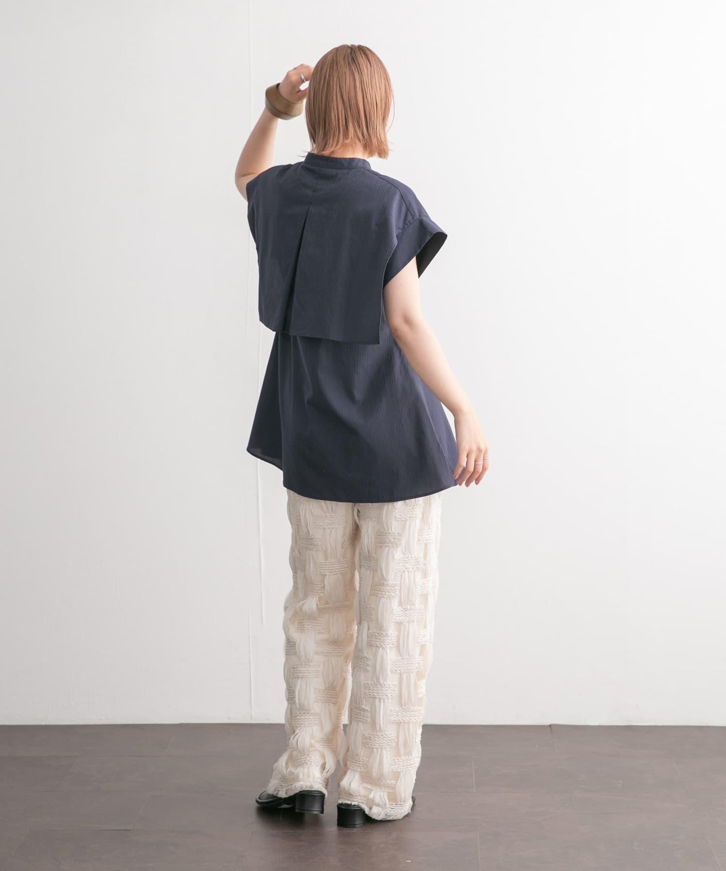 後層疊無袖襯衫