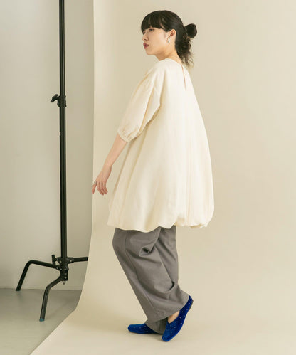 泡泡袖迷你連衣裙