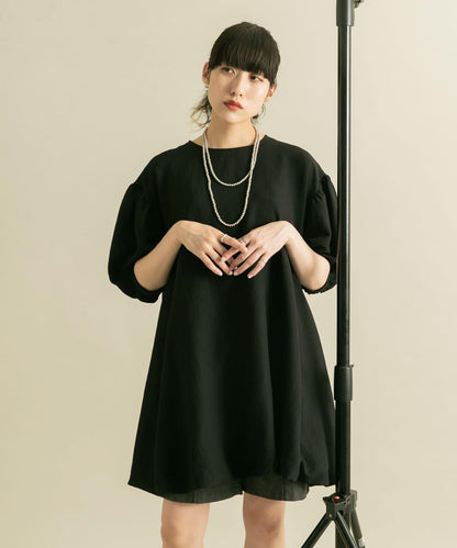 泡泡袖迷你連衣裙