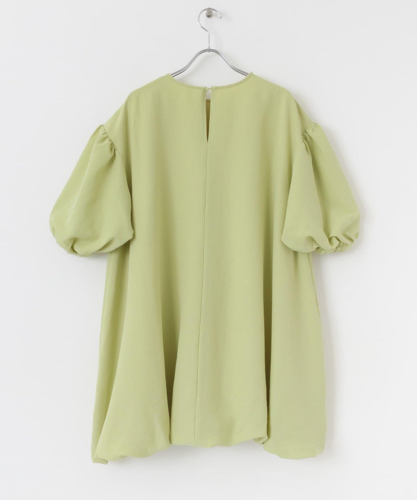 泡泡袖迷你連衣裙