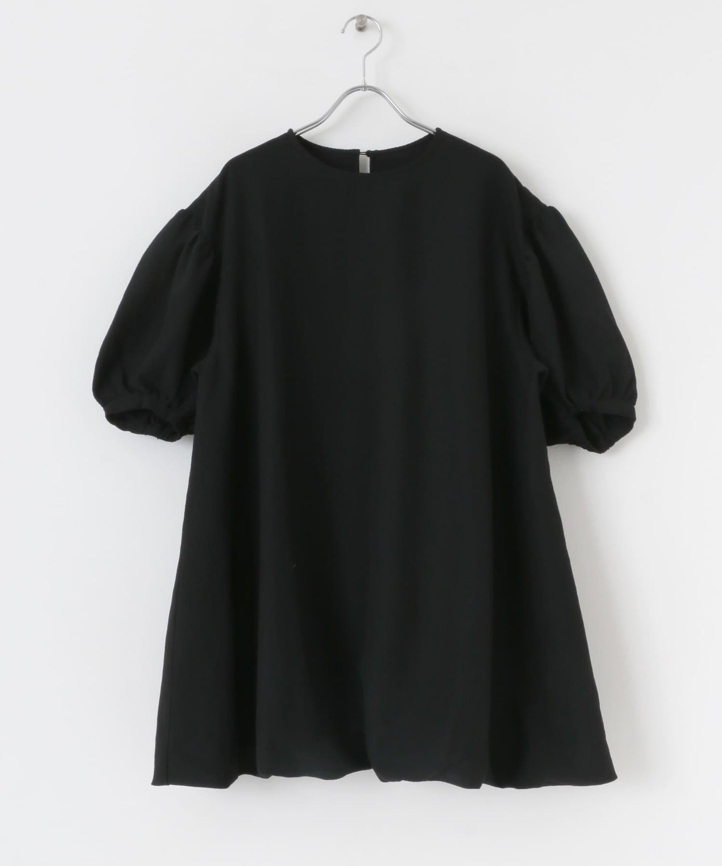 泡泡袖迷你連衣裙