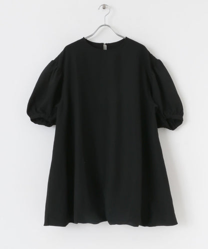 泡泡袖迷你連衣裙