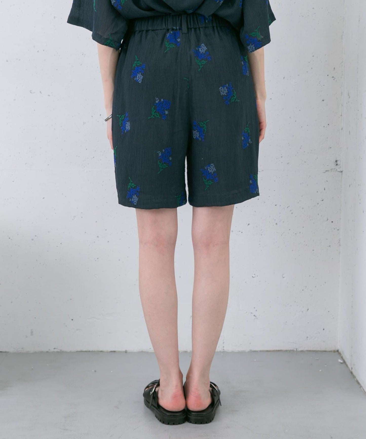 刺繡短褲