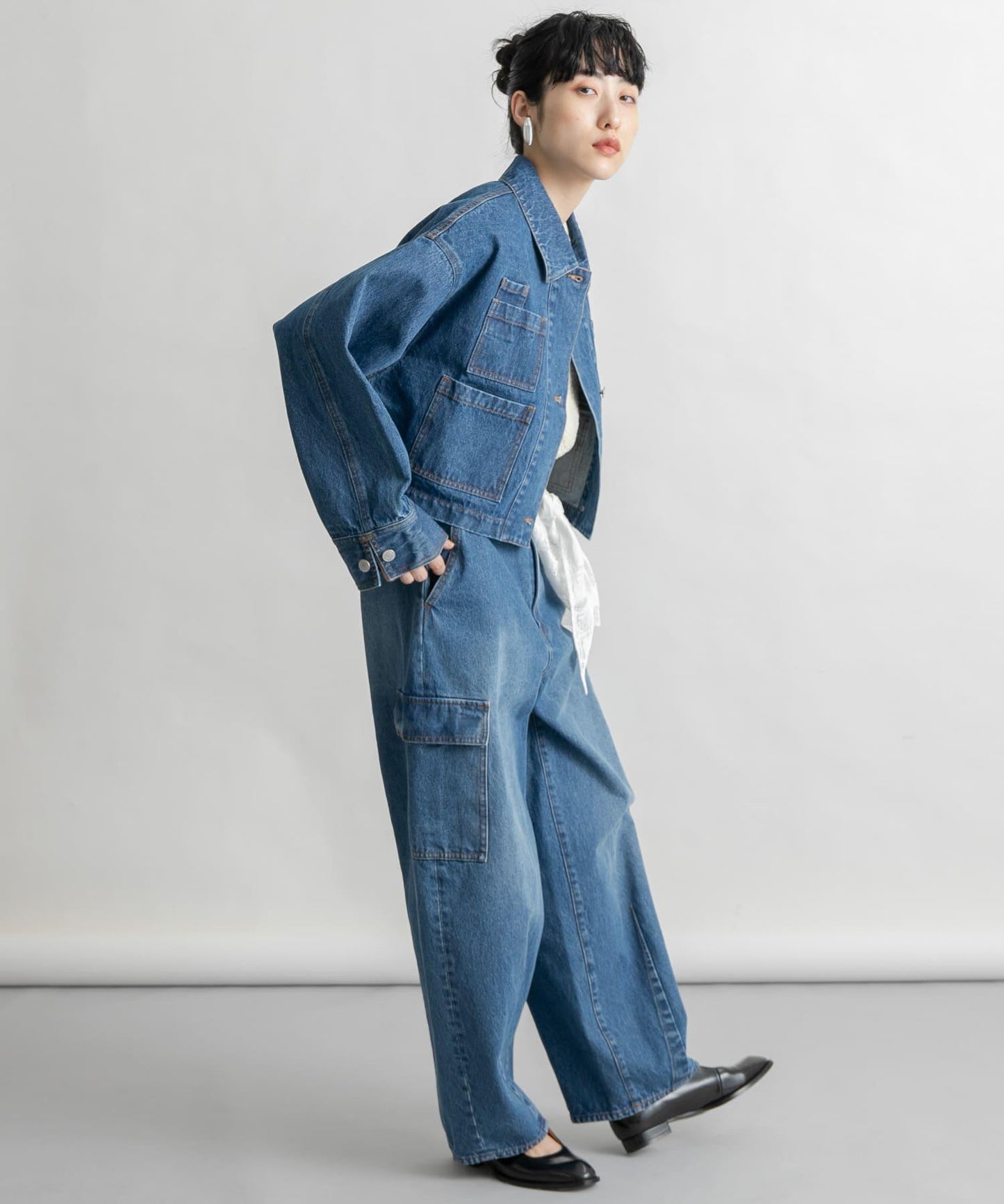 弧形工裝牛仔褲