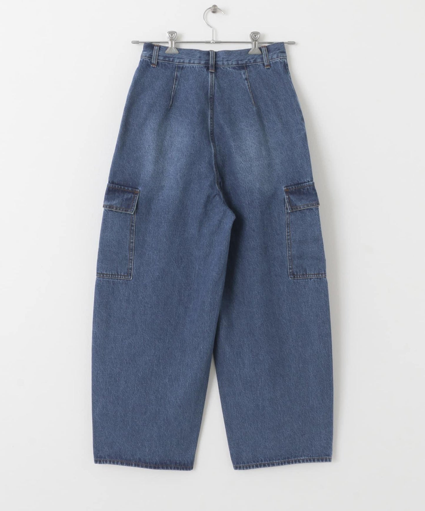 弧形工裝牛仔褲