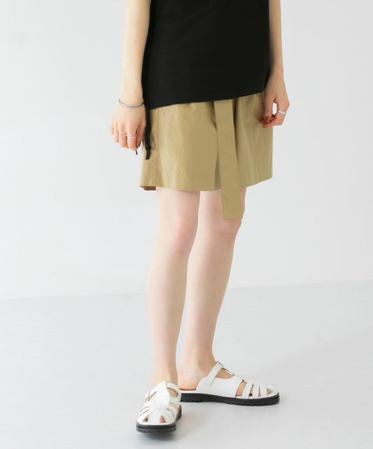 腰帶裝飾塗層中褲