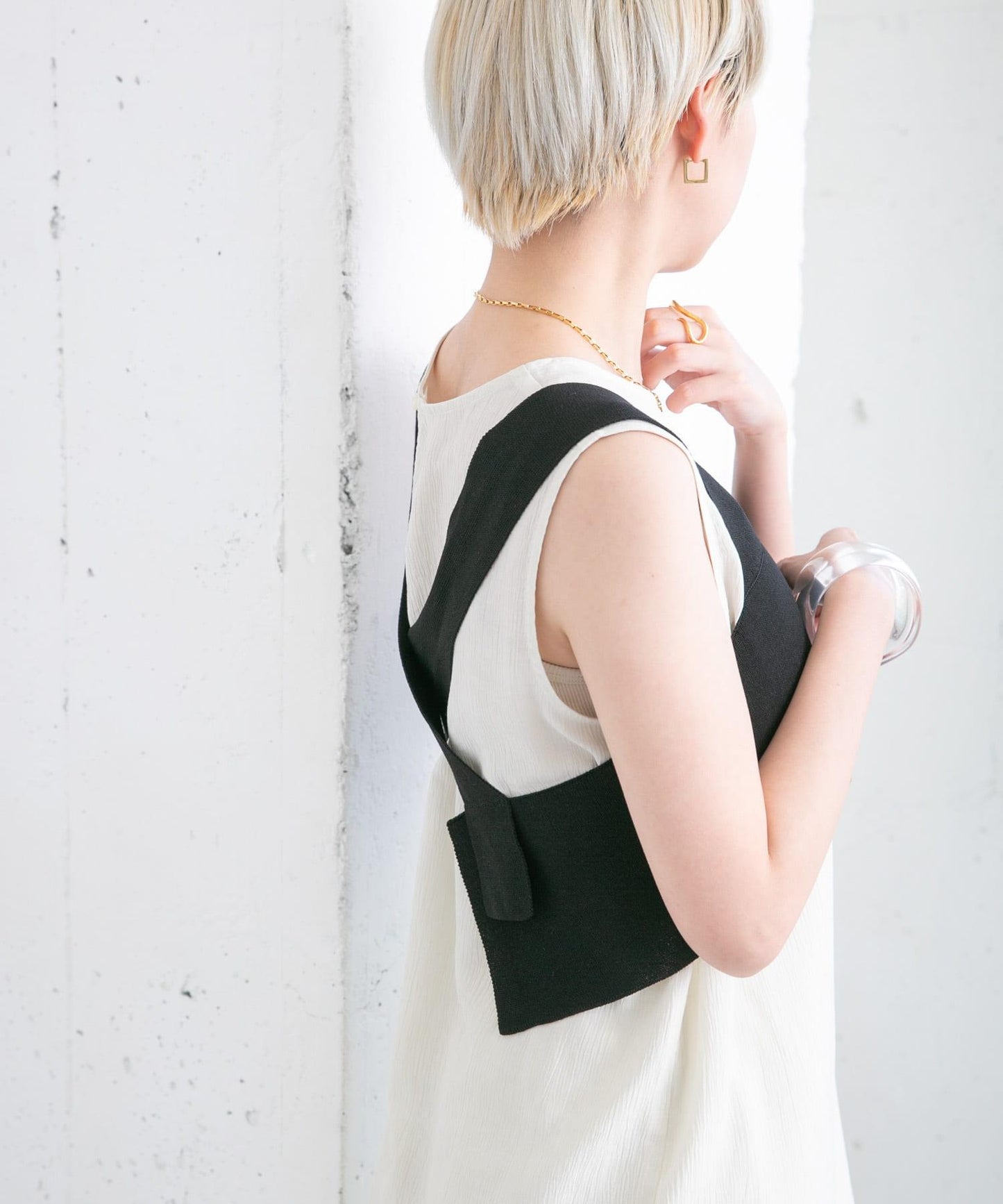 背部交叉針織吊帶背心