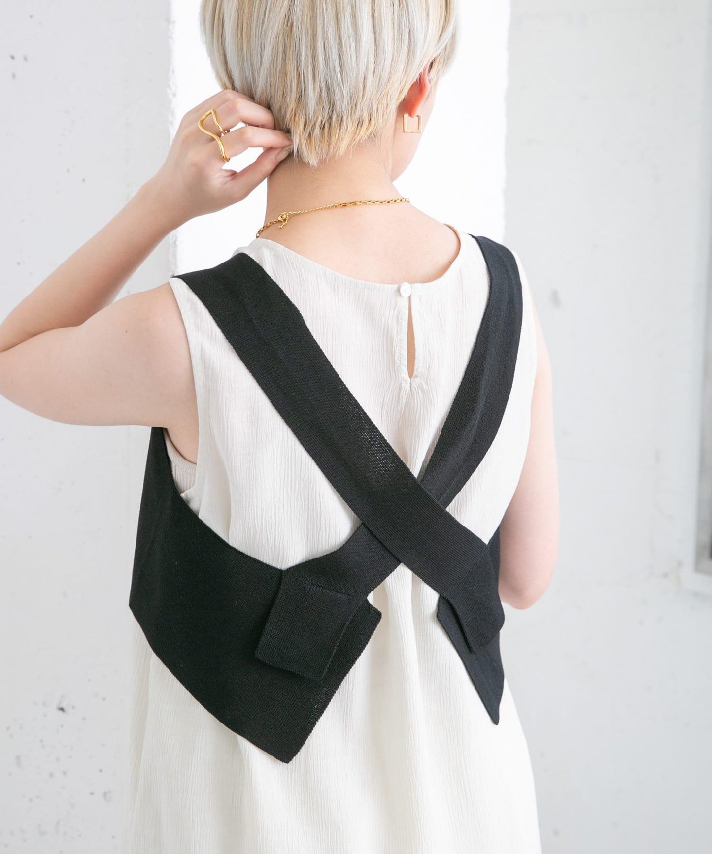 背部交叉針織吊帶背心